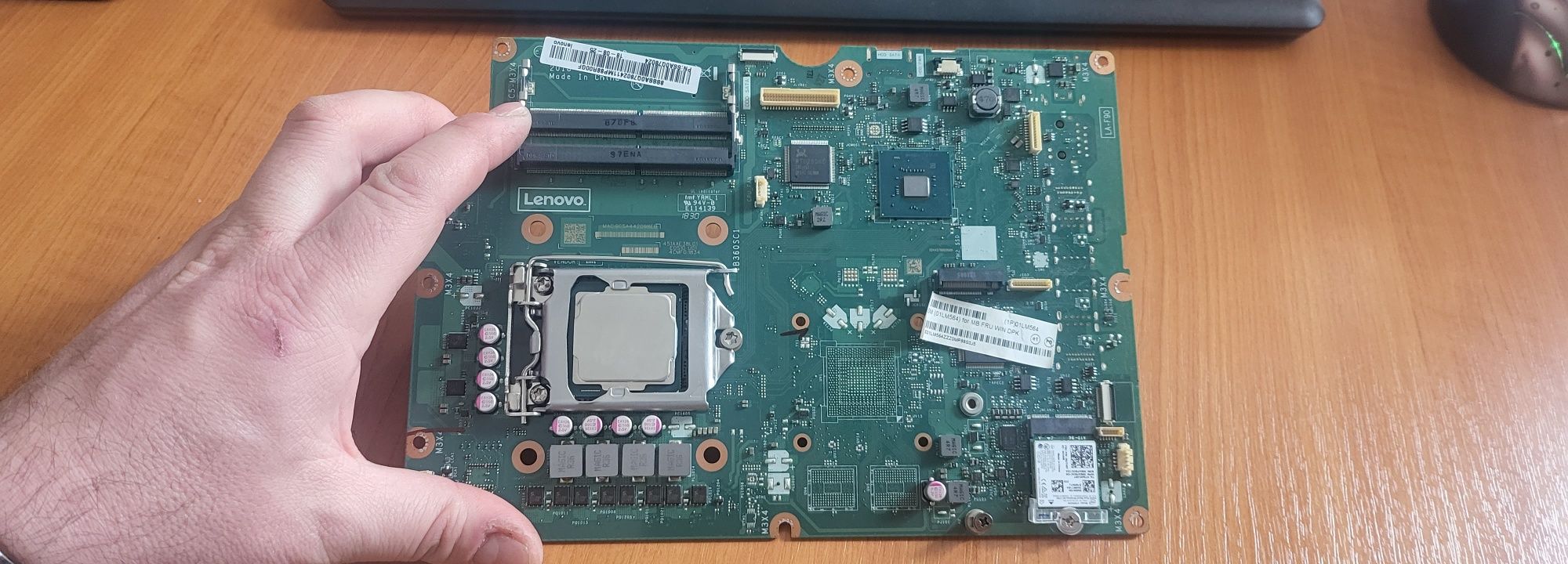 Placa de baza + i5 8400 Lenovo V530-24ICB