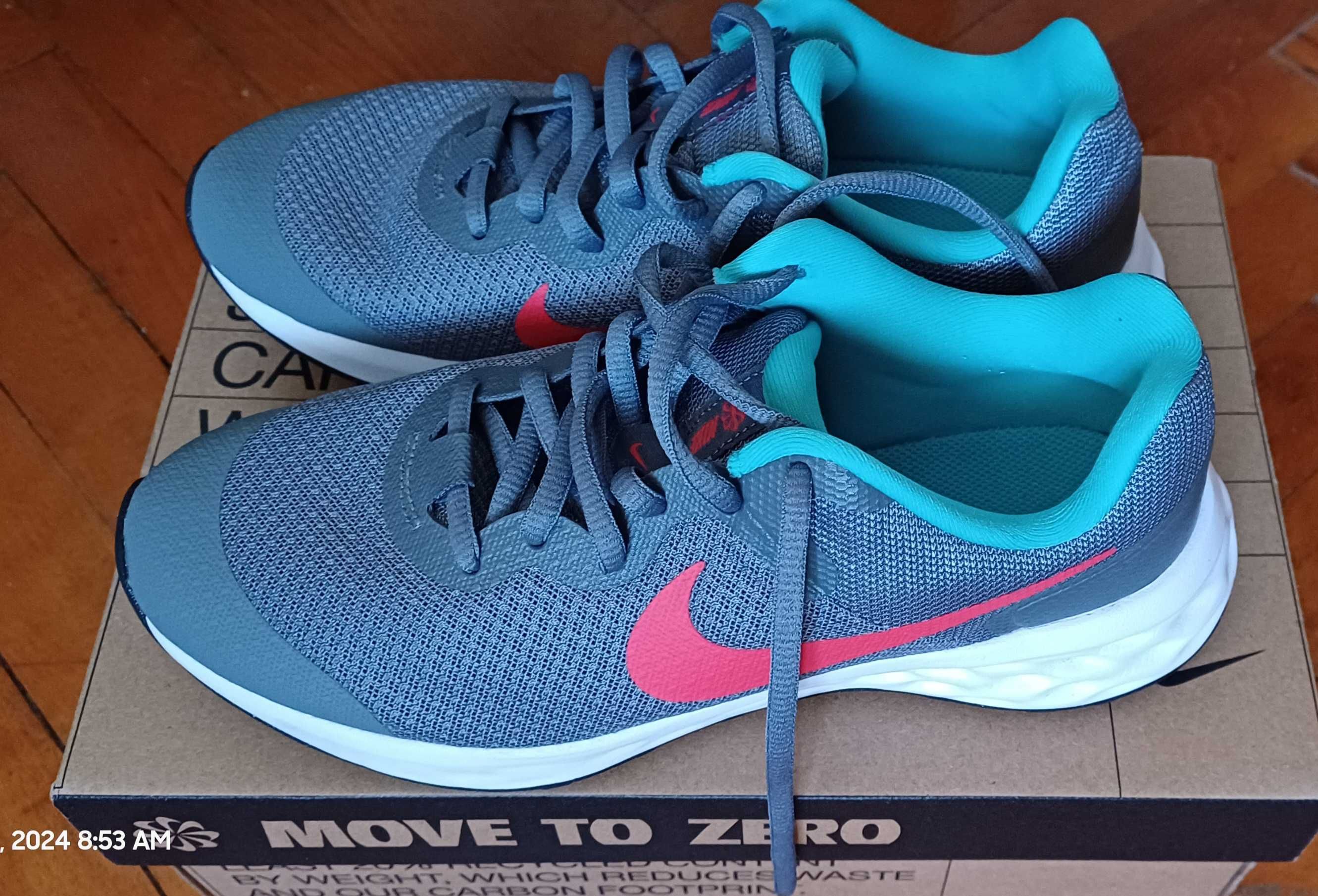 Продавам оригинални маратонки Nike.