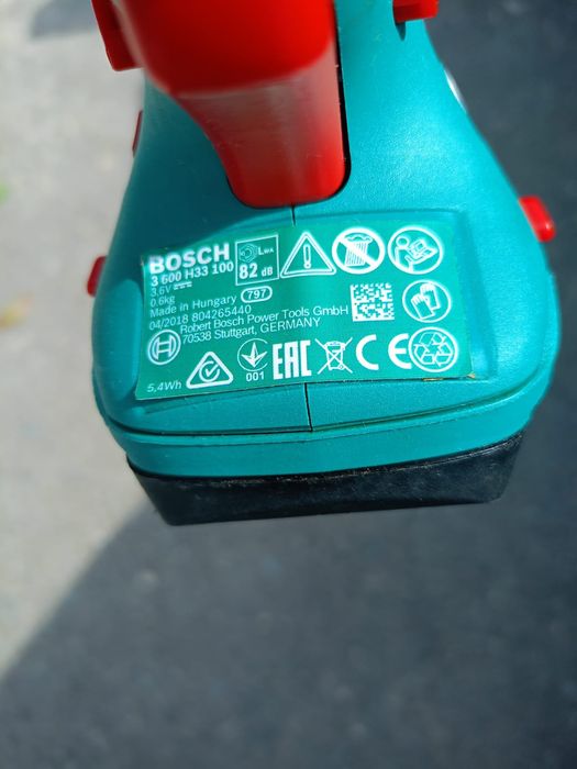 Foarfecă electrică iarbă/tufiș Bosch Isio 3.6V