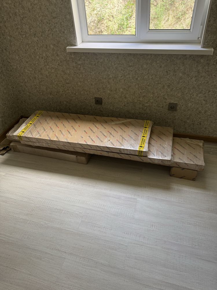 Продам шкаф в прихожую