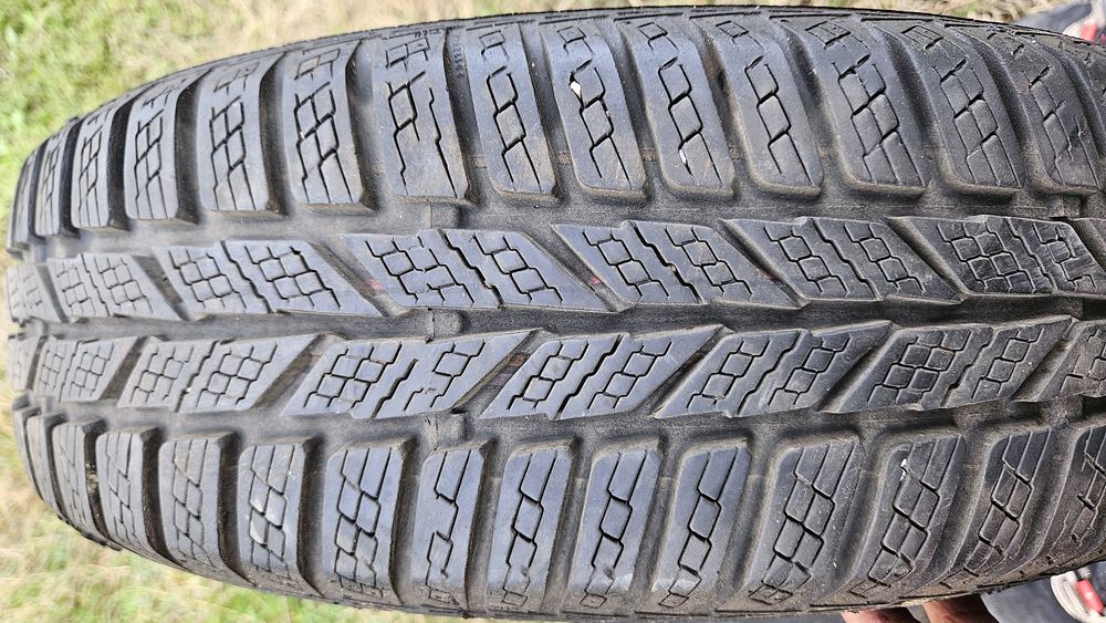 2бр гуми 165 70 14 семперит