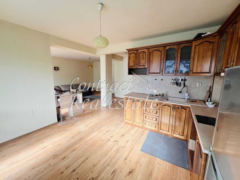 Дава се под наем Тристаен апартамент в Варна, Лятно кино Тракия - 110 кв.м за 459 € - Снимка #6