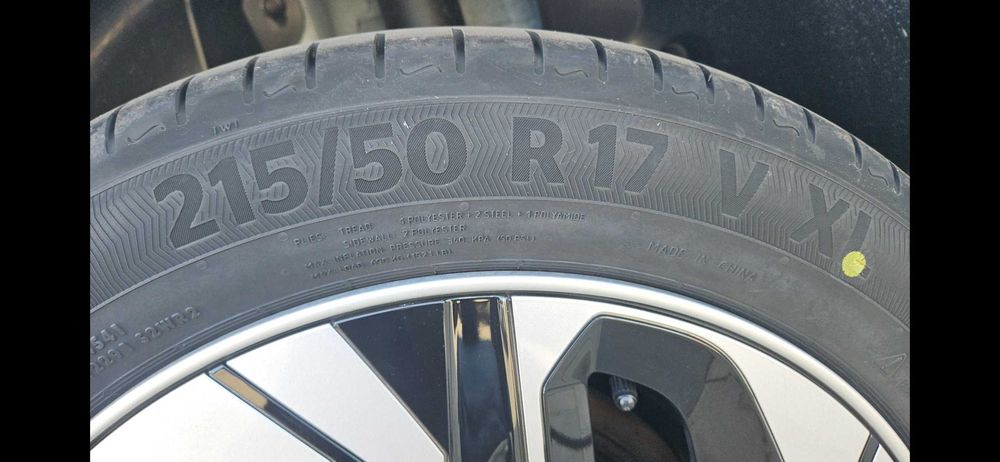 Anvelope Vara Continental Premiumcontact C 215/50R17 95V noi