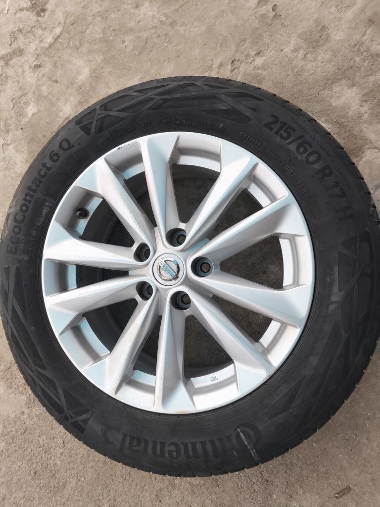 17" оригинални алуминиеви джанти за Nissan Quashqai.