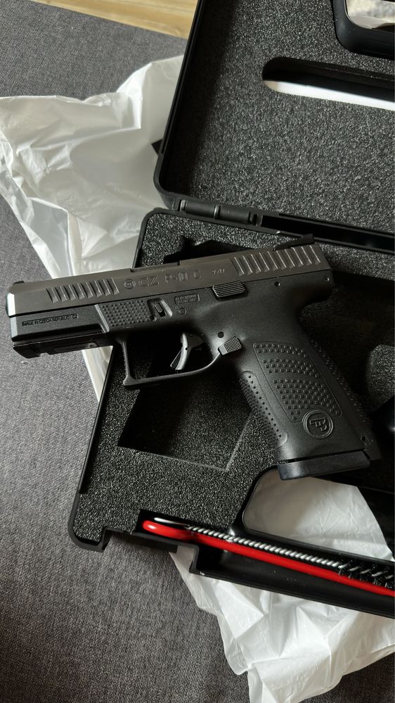 Пистолет CZ P 10 C