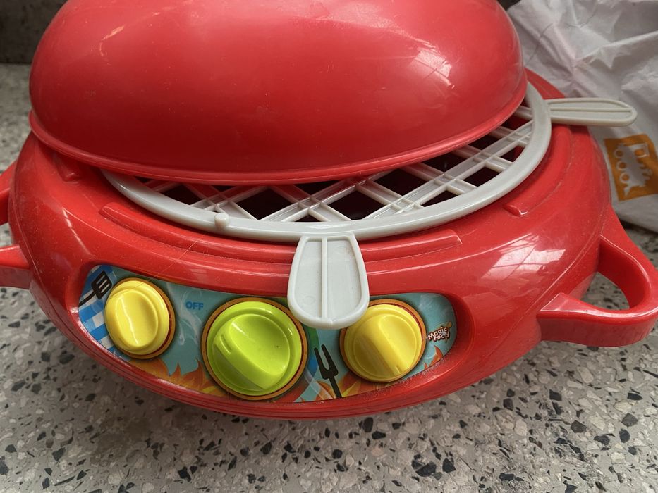 Играчка и детска кухня