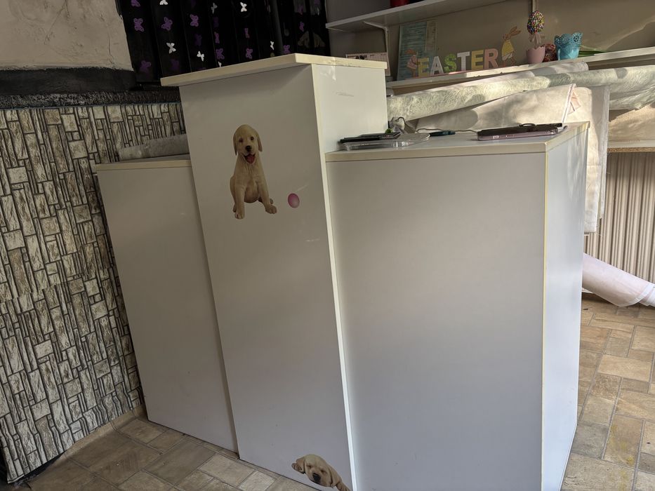 Шкаф за търговско помещение