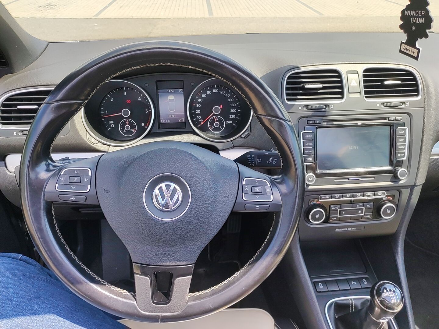 VW Golf VI decapotabil !!!