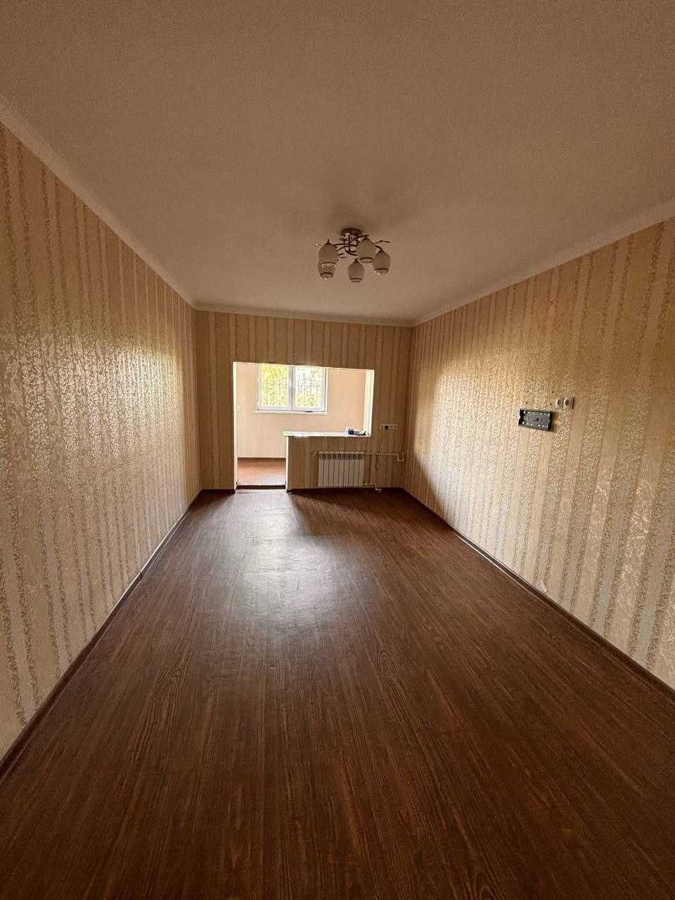 Продаётся квартира 
Метро Бадамзар