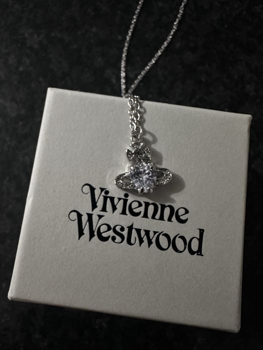 vivienne westwood necklace