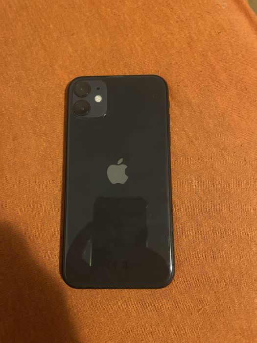 Vand iphone 11 ,in stare foarte buna