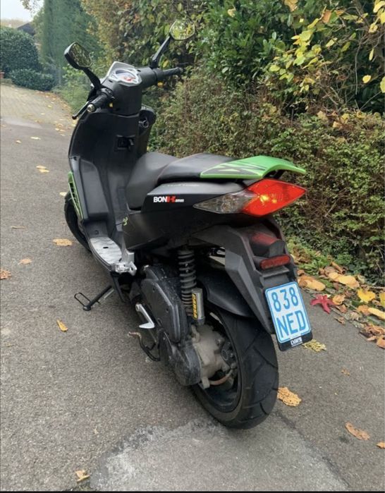 Vând urgent! Peugeot speedfight 3 - 45 km/h - 2 Takter