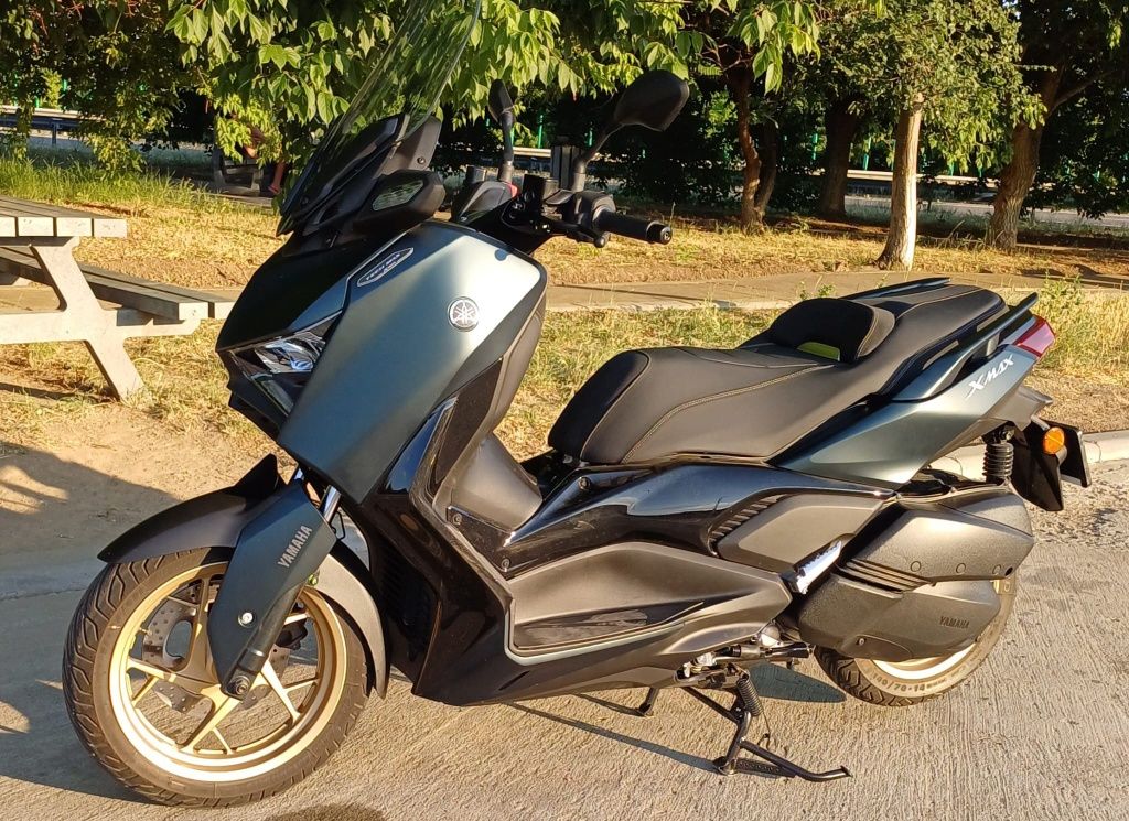 Yamaha x max 300 tech max