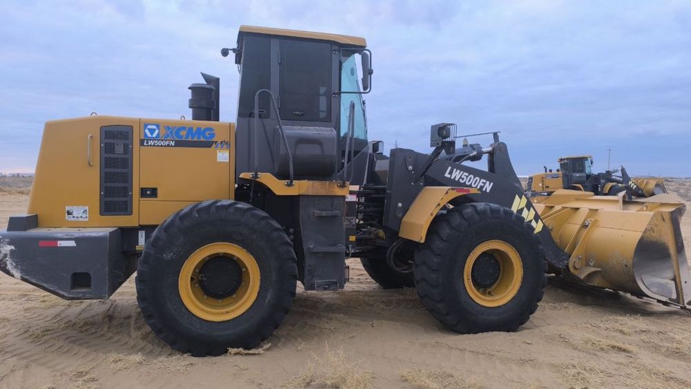 Погрузчик 500лик Ричаг .жылы2020..бахасы 450млн .