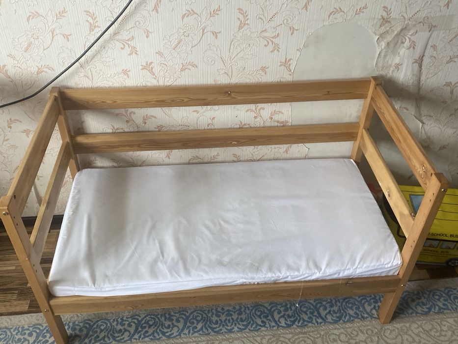 Приставная детская кровать