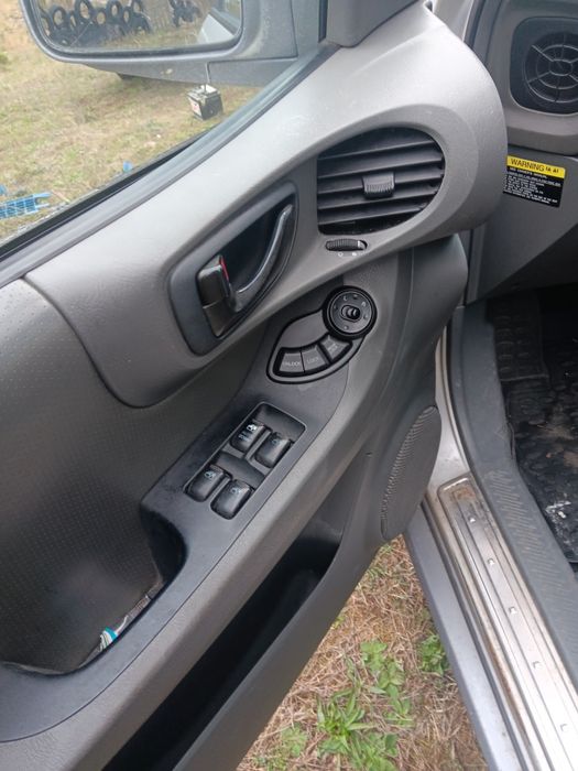 Хюндай Санта фе на части