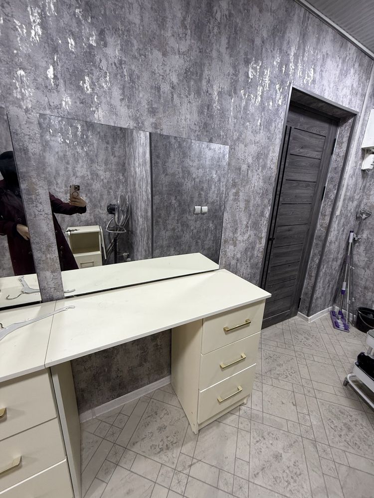 salon uchin mebellar sotiladu