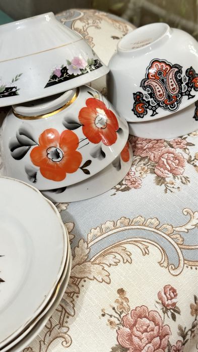 Посуда тарелки и косушки