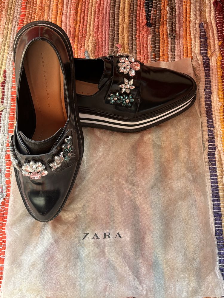 Дамски обувки Zara ,използвани , в отлично състояние