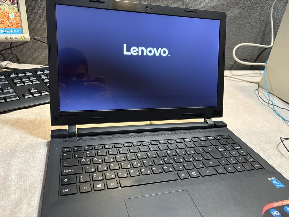 Лаптоп Lenovo - отличен