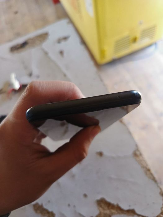 Realmi 9 i     yangi karobka dakiment bor