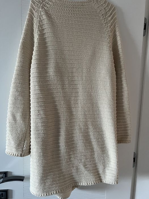 Бежова   жилетка