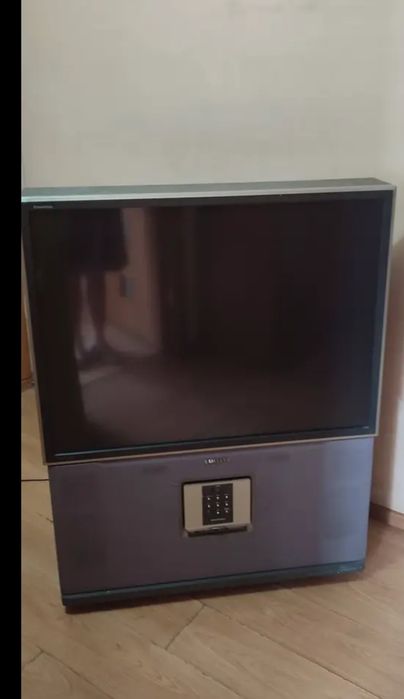 Телевизор напольный Samsung