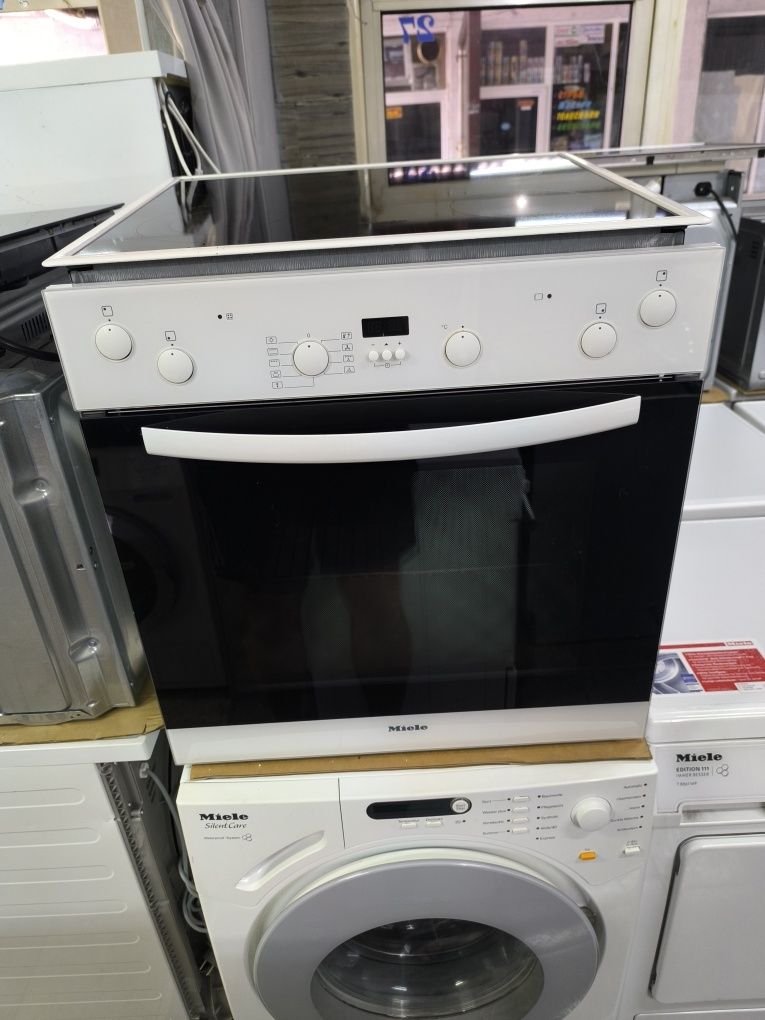 Фурна с котлони Miele H4114E
