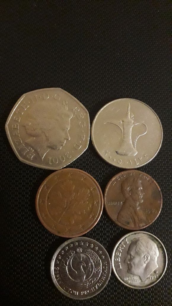 Монеты разные...