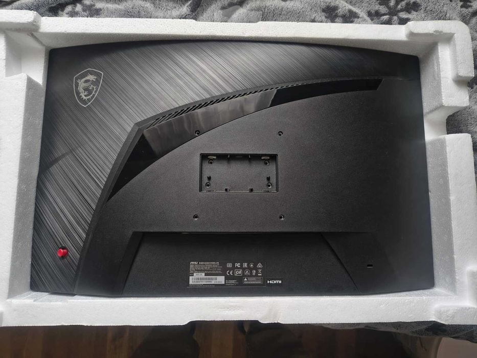 MAG ARTYMIS 242C Curved монитор 24''