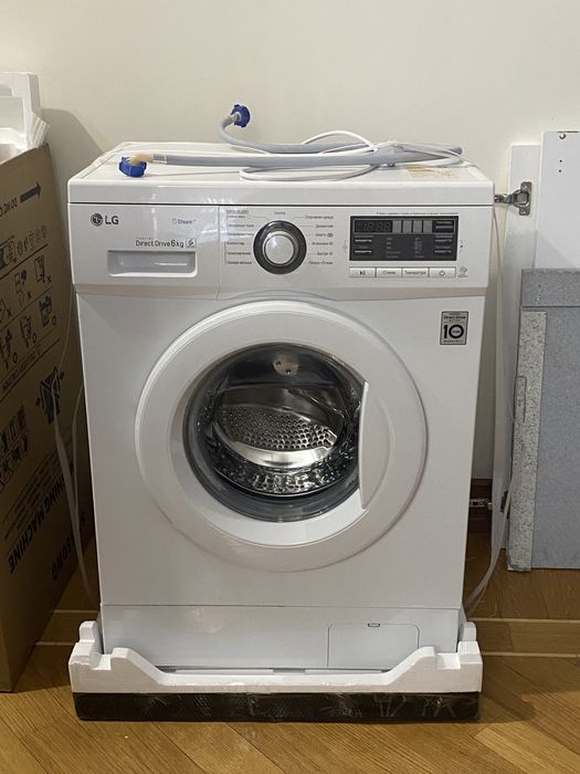 Стиральеая машина LG, 6 кг, в хорошем состояни