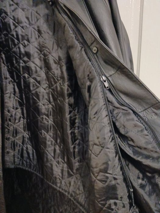 Haina din piele cu gluga