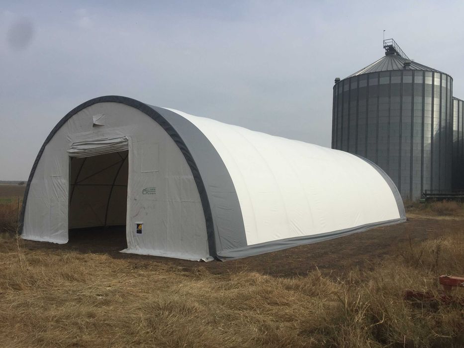 Cort semirotind pentru depozitare