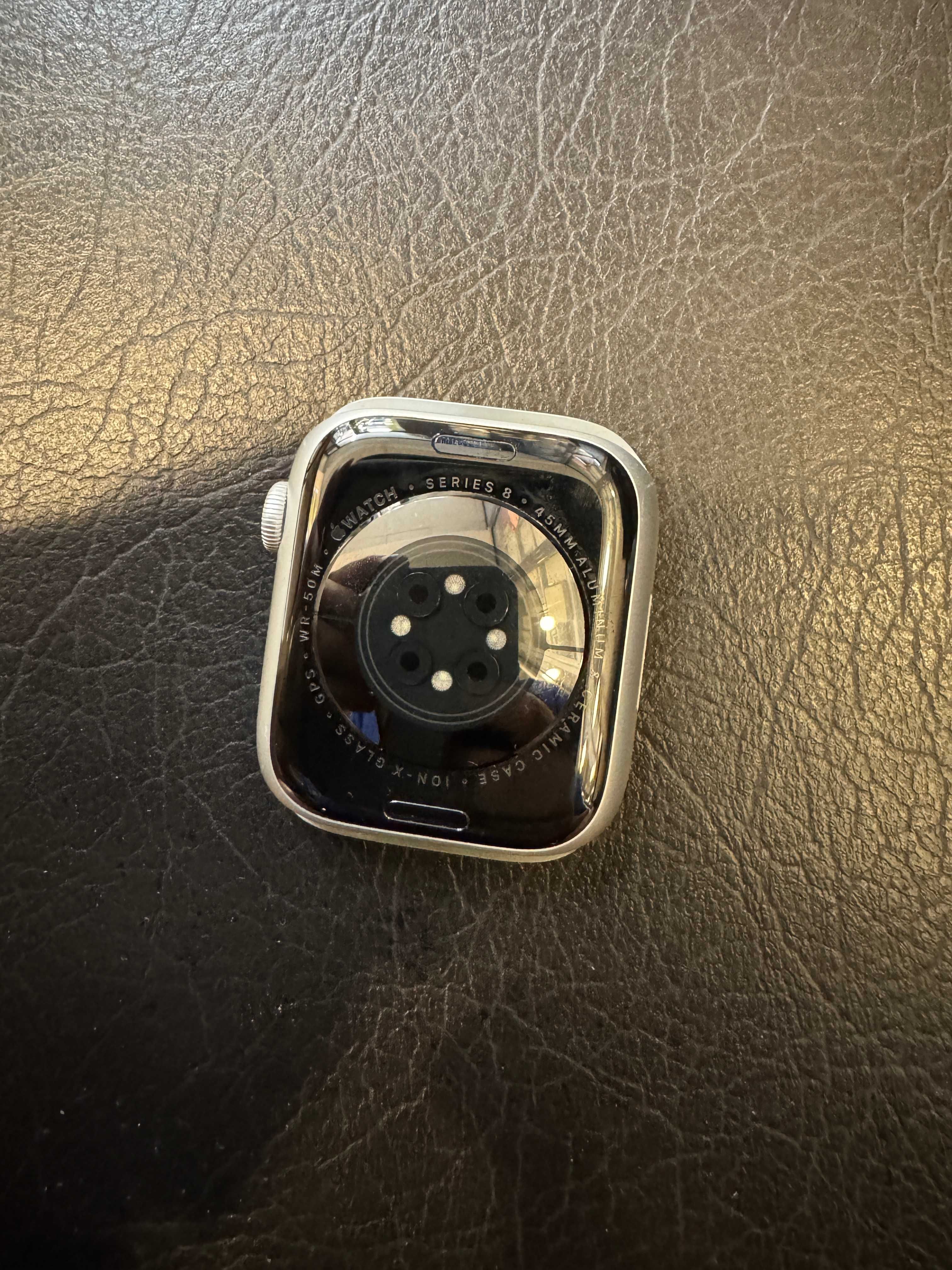 Apple Watch Series 8 GPS, 45mm Silver Aluminium Case-White Sport Band