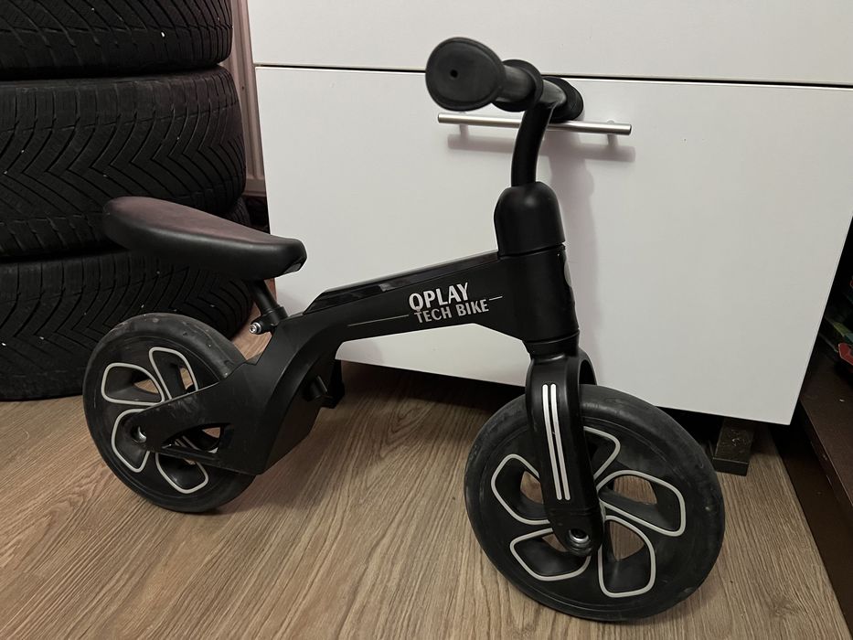 bicicleta fara pedale echilibru 10 " Balance bike Qplay Tech Negru