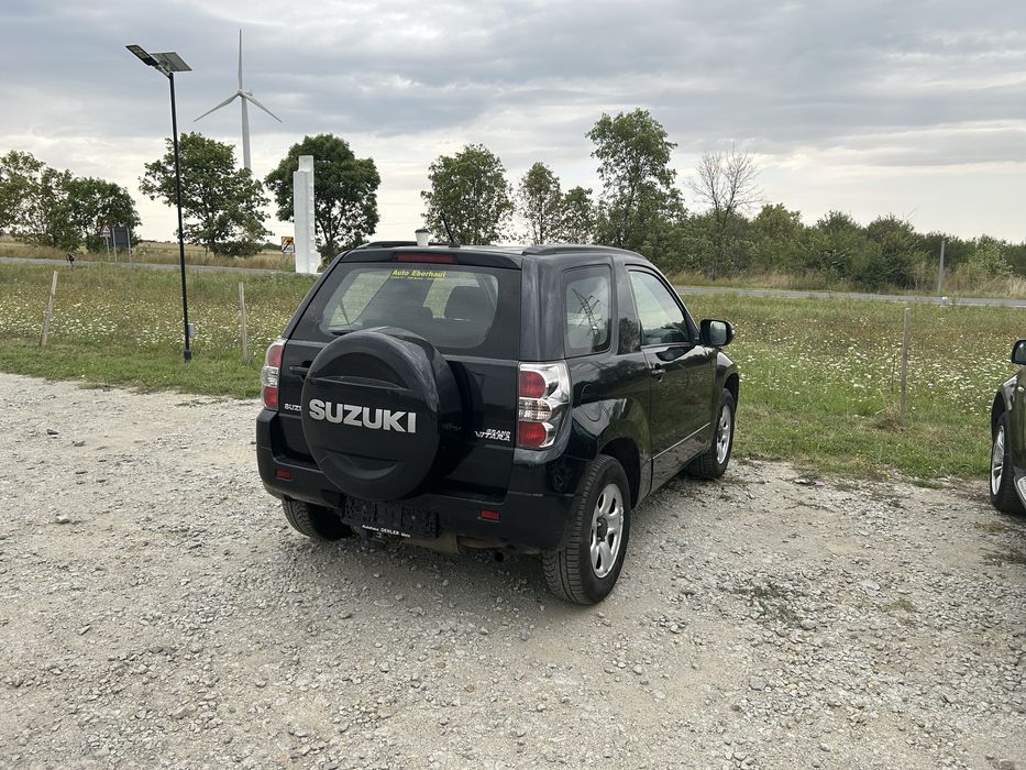 Suzuki Grand Vitara 1,6 Benzina  2010 TOP