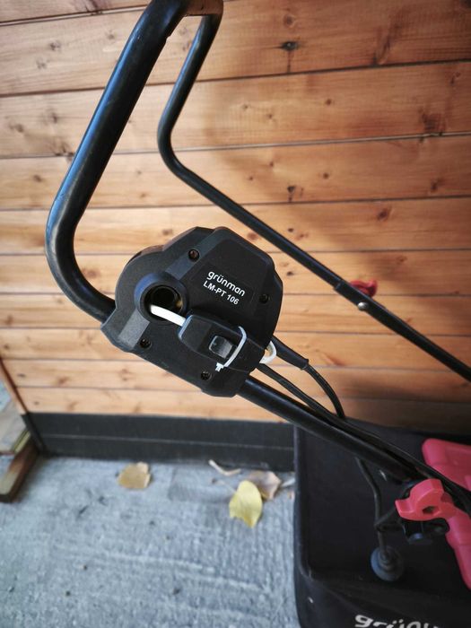 Vand Masina de tuns iarba, electrica Grunman LM-PT 106 1300 W