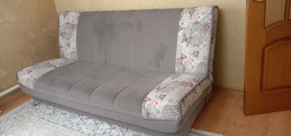 Диван для дома ,