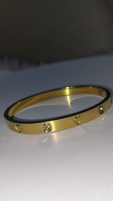 ZEYA Елегантни златисти гривни – РАЗЛИЧНИ МОДЕЛИ! Само 9,99 лв/бр.