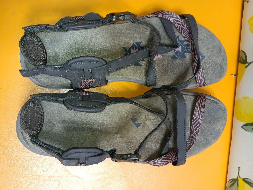 Skechers N 38,5 сандали - 19 лв