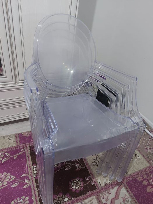 Дизайнерские стулья акриловые 4 шт