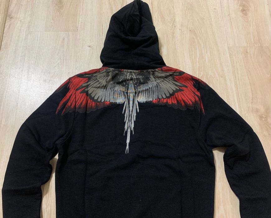 Нови мъжки горници суитчър Marcelo Burlon налични