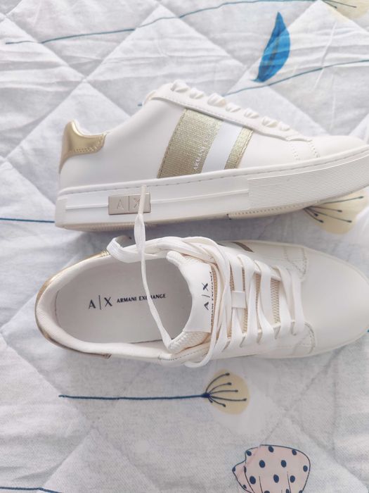 Armani ExchangeXDX027 - Alb / Auriu Pantofii sport casual