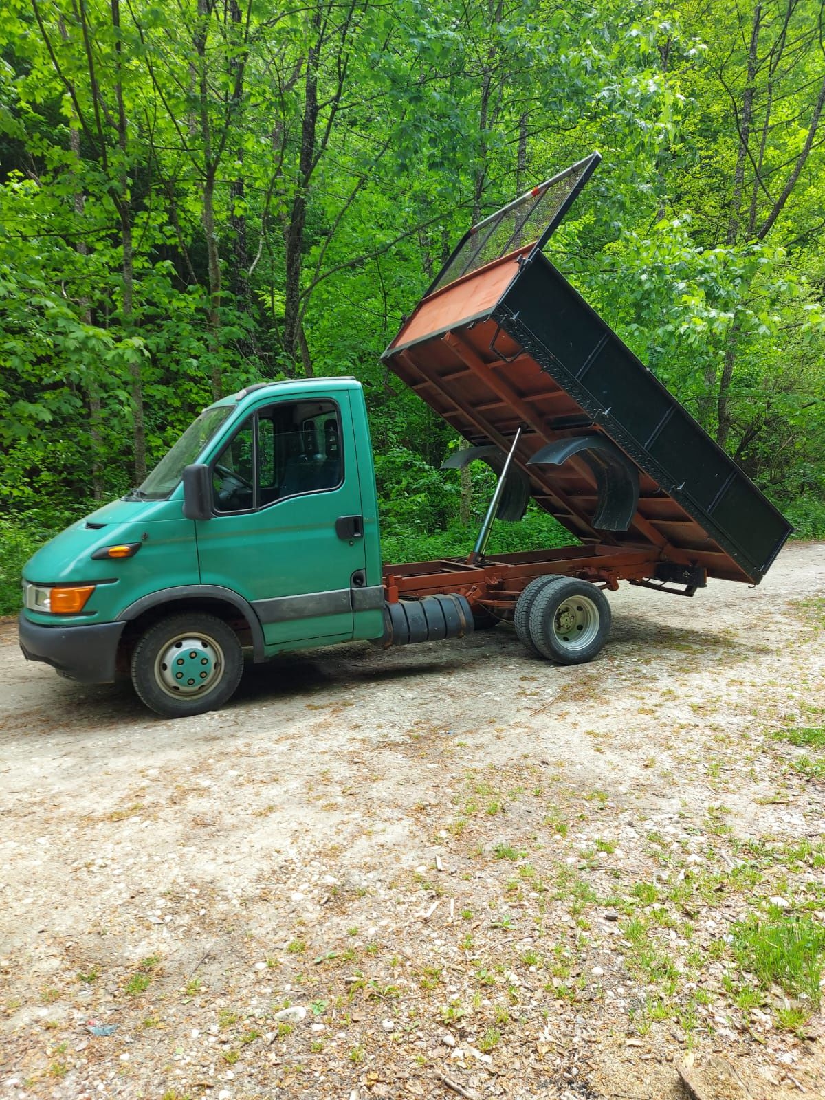 Vând mașină  Iveco