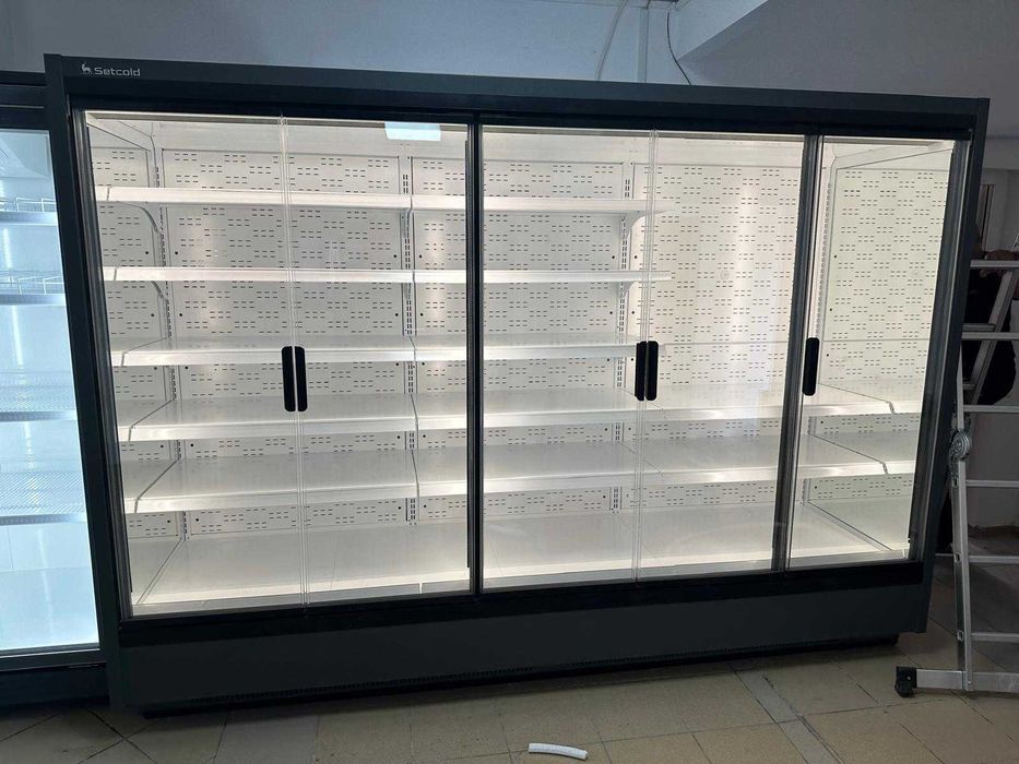 Vitrina verticala refrigerare TAIGA - fara agregat/ 5 usi - 290 cm/NOU