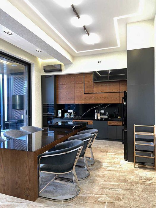 Продается эксклюзивный   HI-tech евродом в центре Ташкента