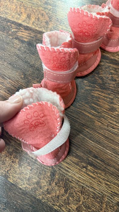 Papuci imblaniti de iarna pentru catei talie mica