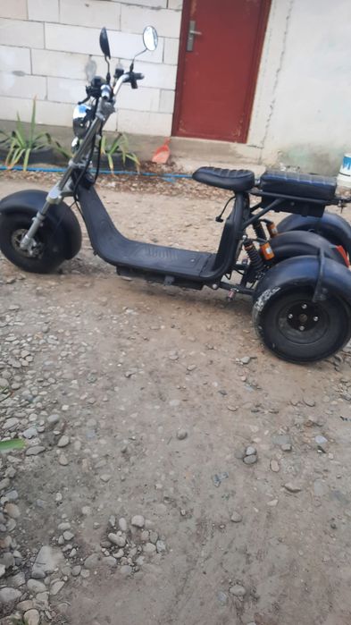 Vand urgent tricicleta electrica