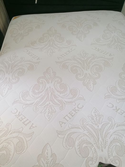 Продам матрац в идеальном состоянии