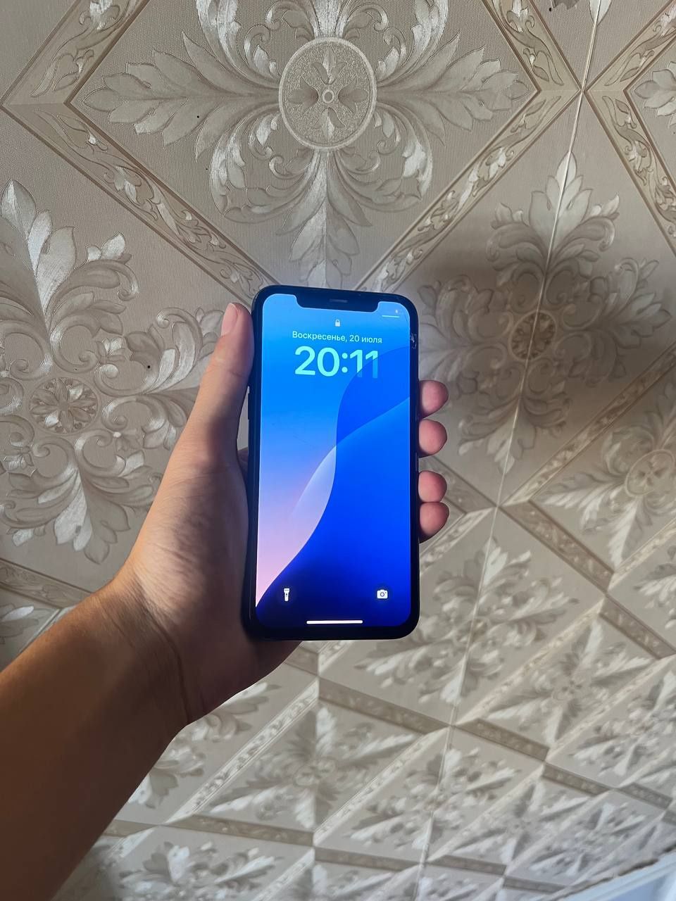 iPhone 11 pro sotiladi
